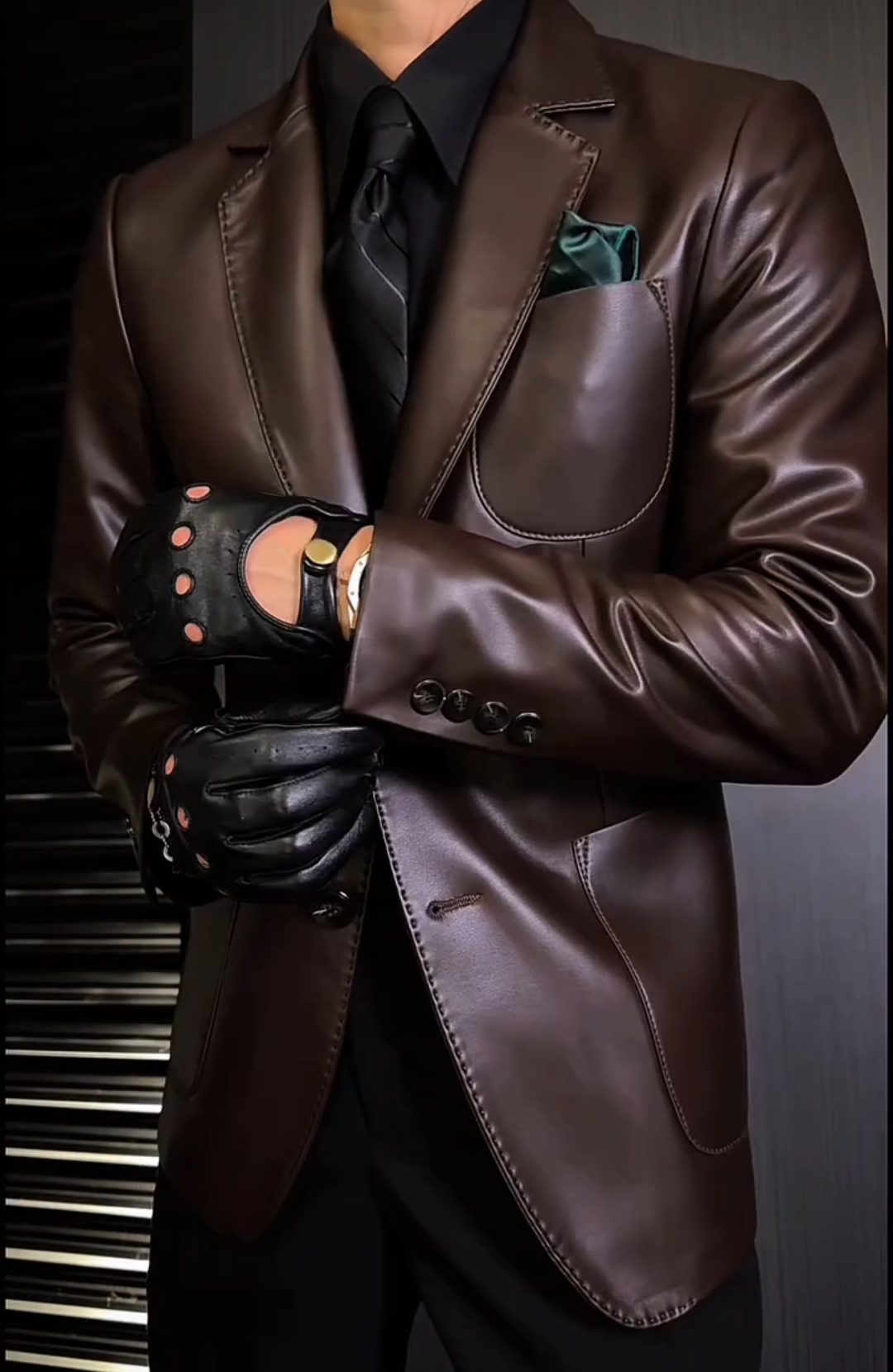 Slim-fit leather jacket
