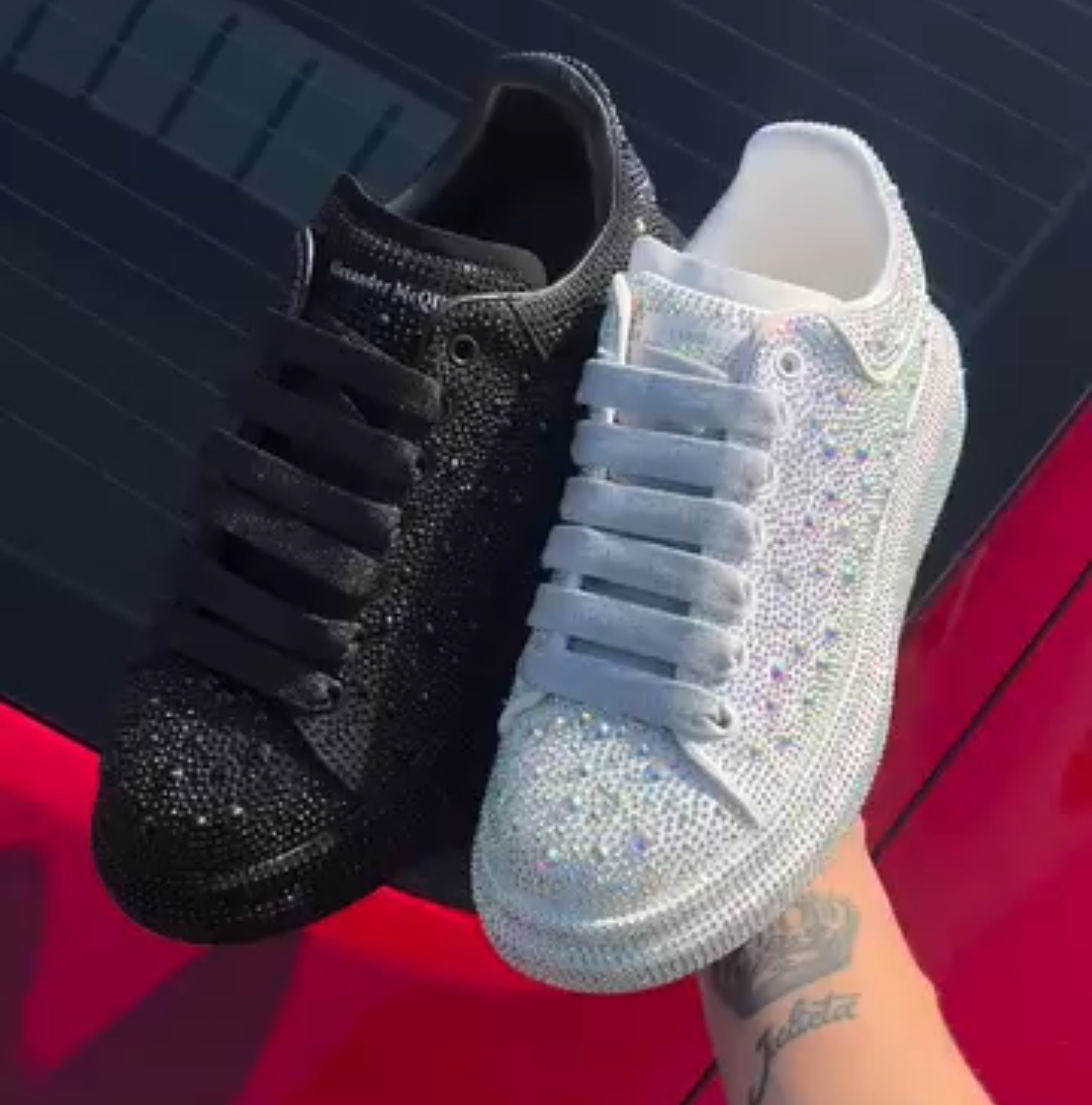 Diamond casual shoes