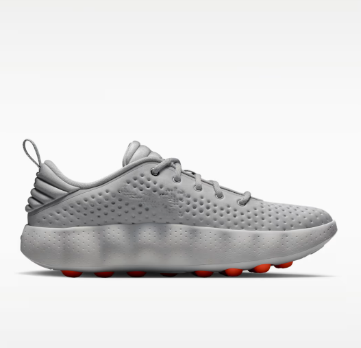 Comfortable and breathable training shoes