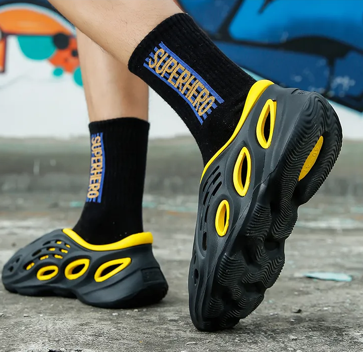 Soft-Soled Cutout Casual Shoes