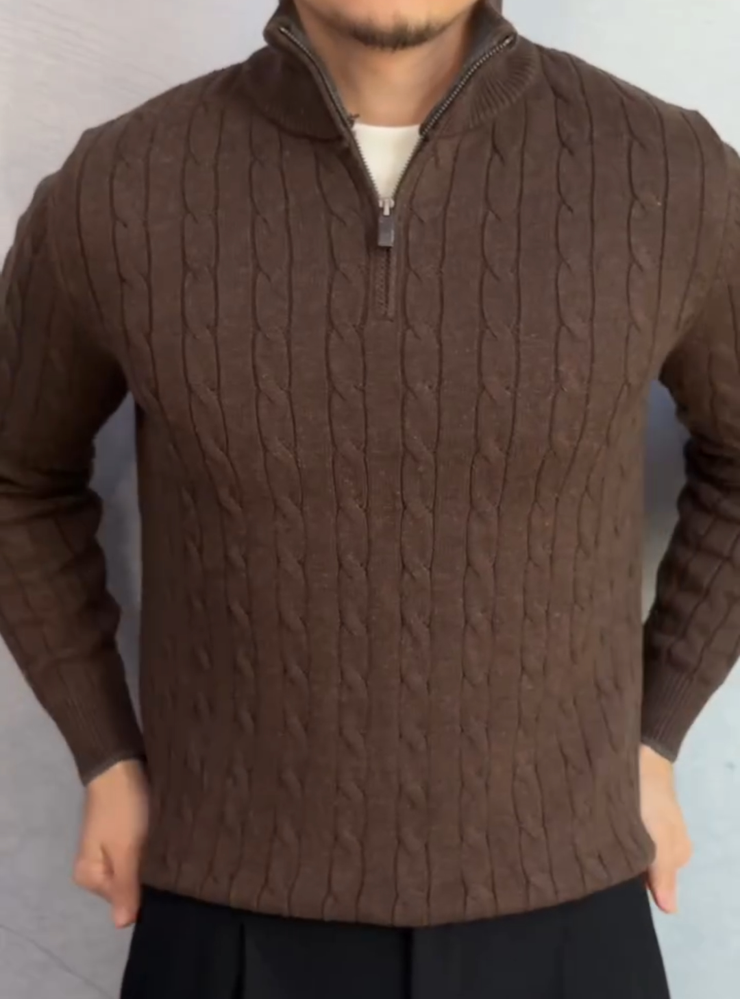 Stand-up collar knitwear