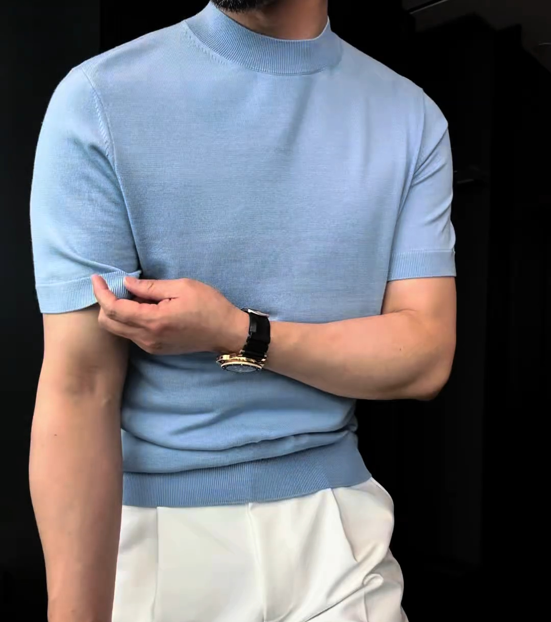 High-neck knit short-sleeved top