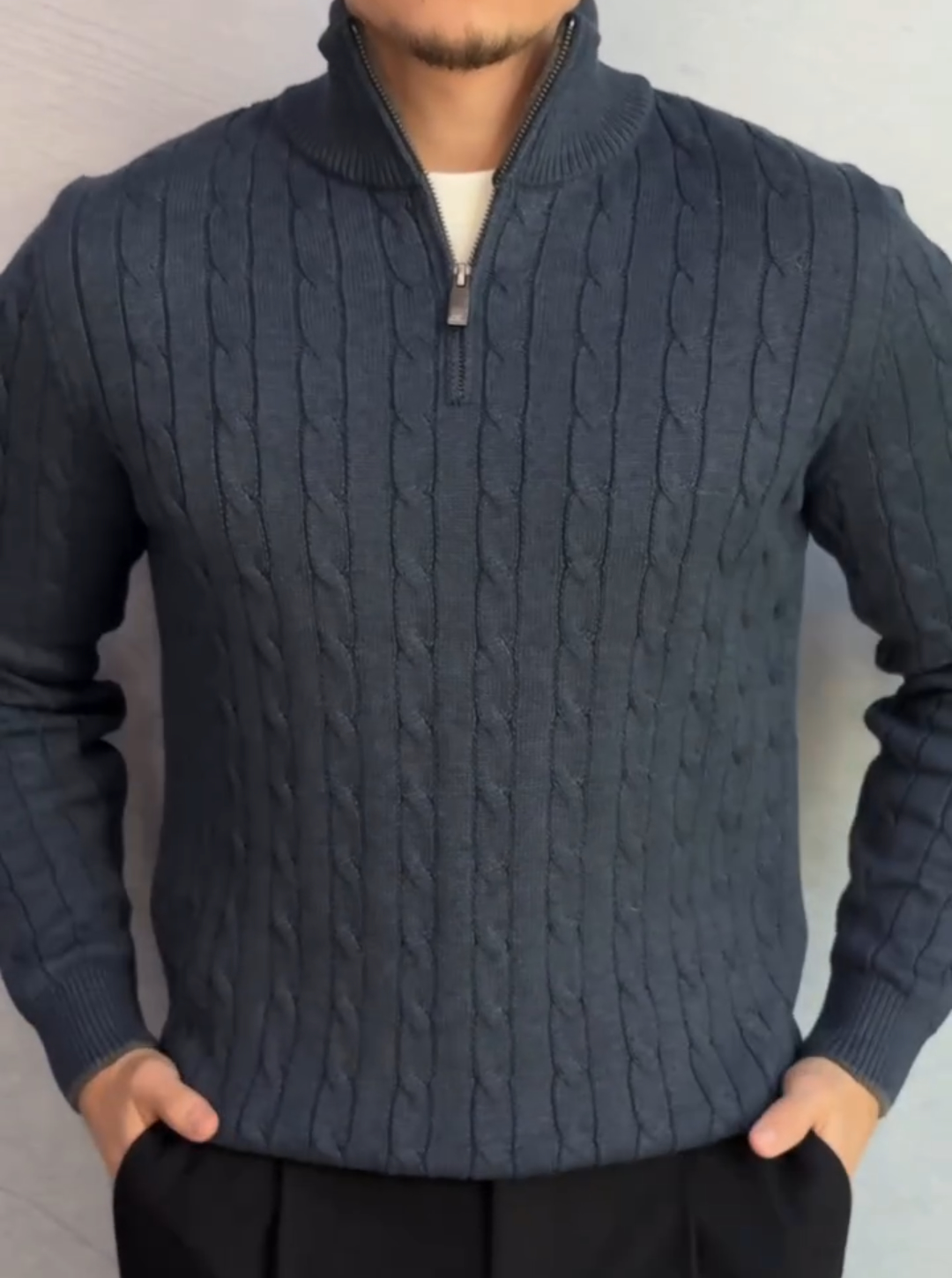 Stand-up collar knitwear