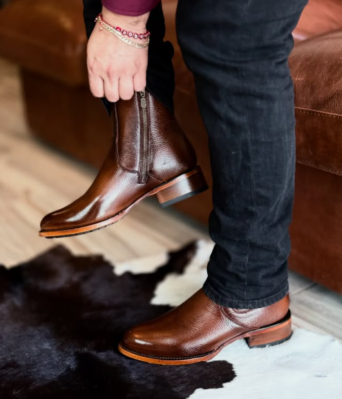 Honey leather boots with side zip