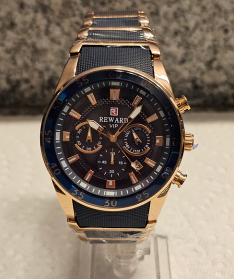 Quartz chronograph wristwatch – an elegant combination of blue and rose gold.