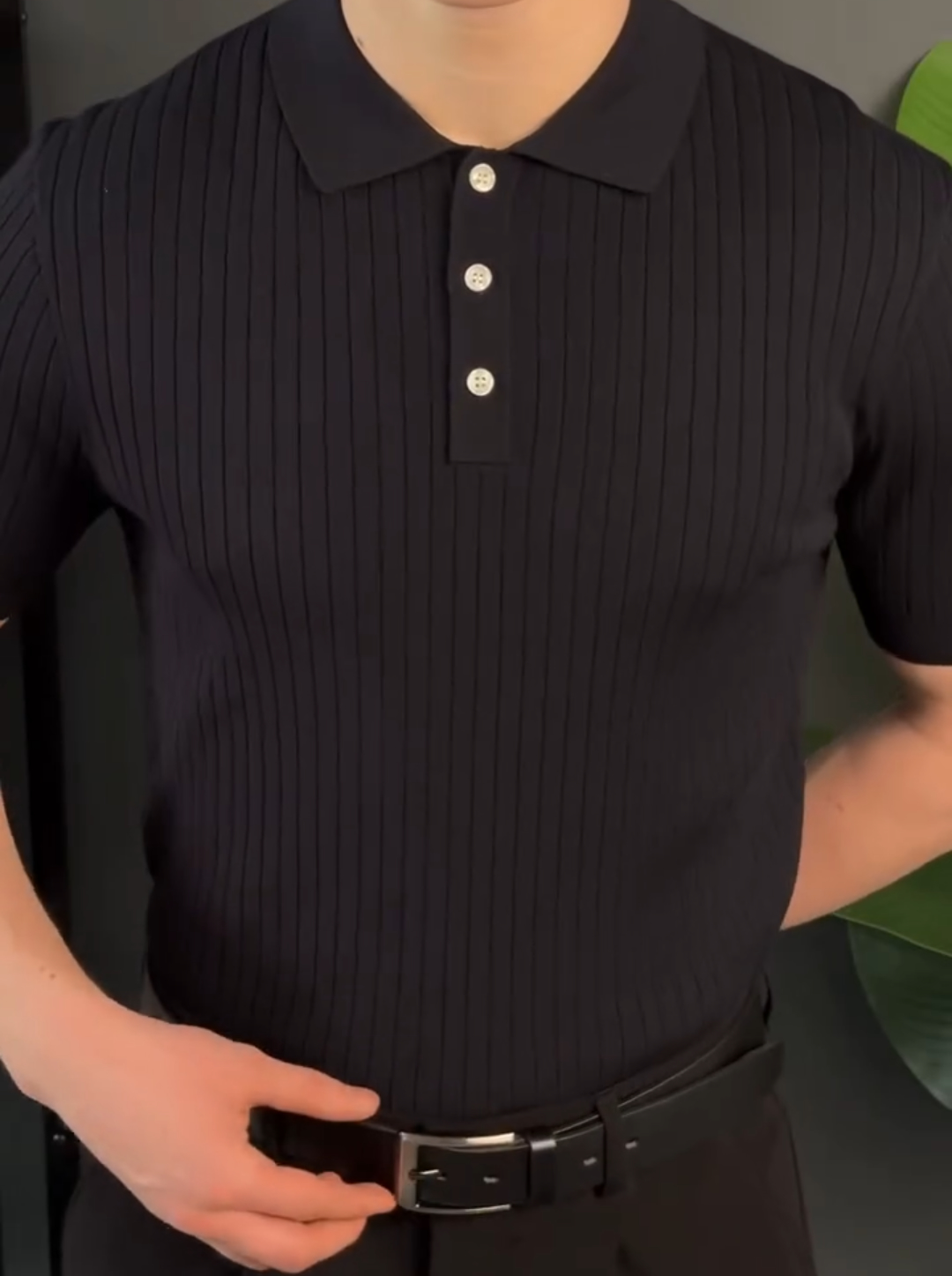 Knitted short-sleeved top