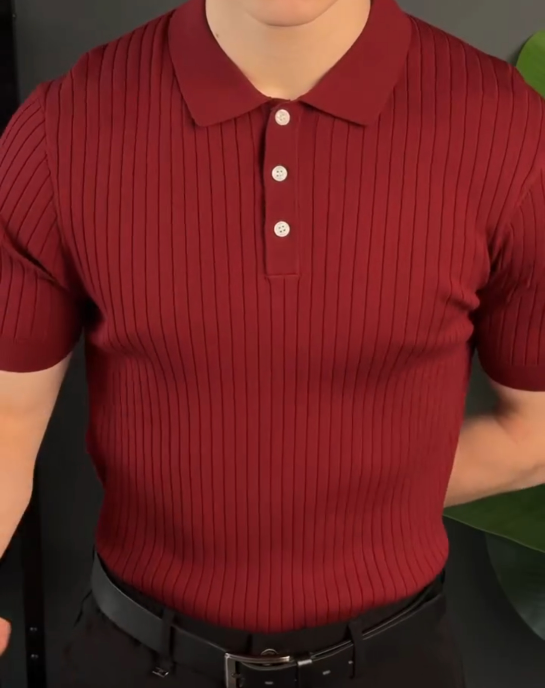 Knitted short-sleeved top