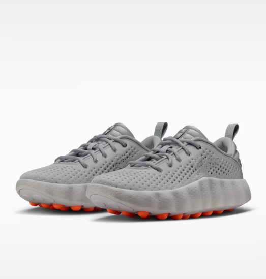 Comfortable and breathable training shoes