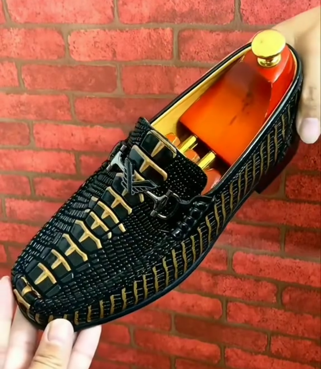 Men's Crocodile Pattern Leather Shoes